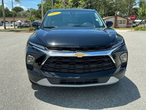 Used 2025 Chevrolet Blazer LT FWD image 12