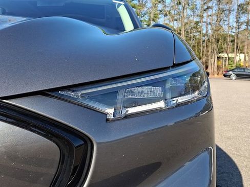 Used 2021 Ford Mustang Mach-E Premium image 11