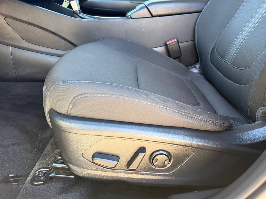 Certified 2025 Hyundai Tucson SEL AWD/4WD image 11