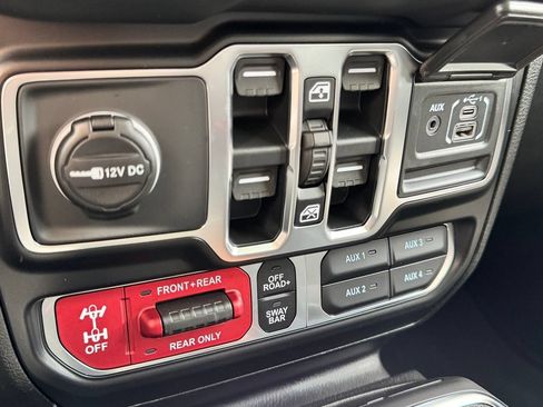 New 2026 Jeep Gladiator Rubicon w/ Safety Group AWD/4WD image 20