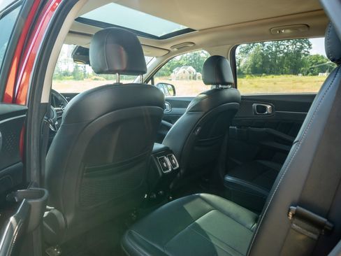 Used 2022 Kia Sorento SX AWD/4WD image 14