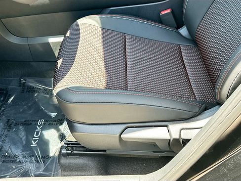 New 2025 Nissan Kicks SR image 13