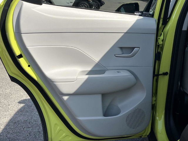 Used 2025 Hyundai Kona SEL AWD/4WD image 16