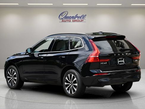 Certified 2023 Volvo XC60 B5 Core w/ Climate Package AWD/4WD image 6