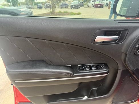 Used 2023 Dodge Charger SXT RWD image 11