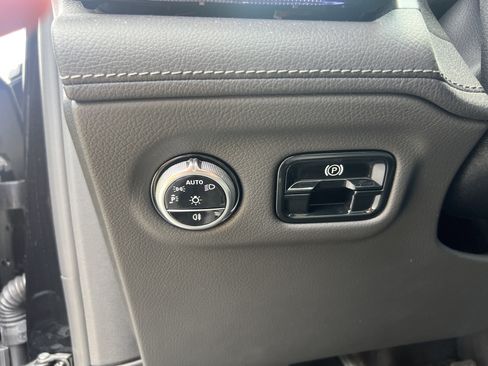 Certified 2023 Mercedes-Benz EQE 350+ SUV image 17