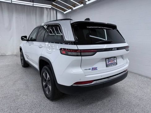 Used 2022 Jeep Grand Cherokee Limited 4xe AWD/4WD image 4