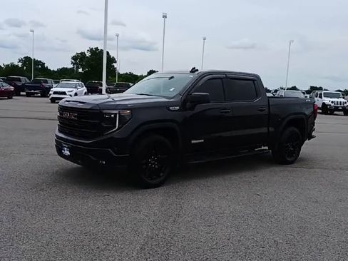 Used 2024 GMC Sierra 1500 Elevation AWD/4WD image 4