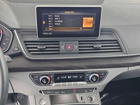 Used 2020 Audi Q5 2.0T Premium Plus w/ Premium Plus Package image 51