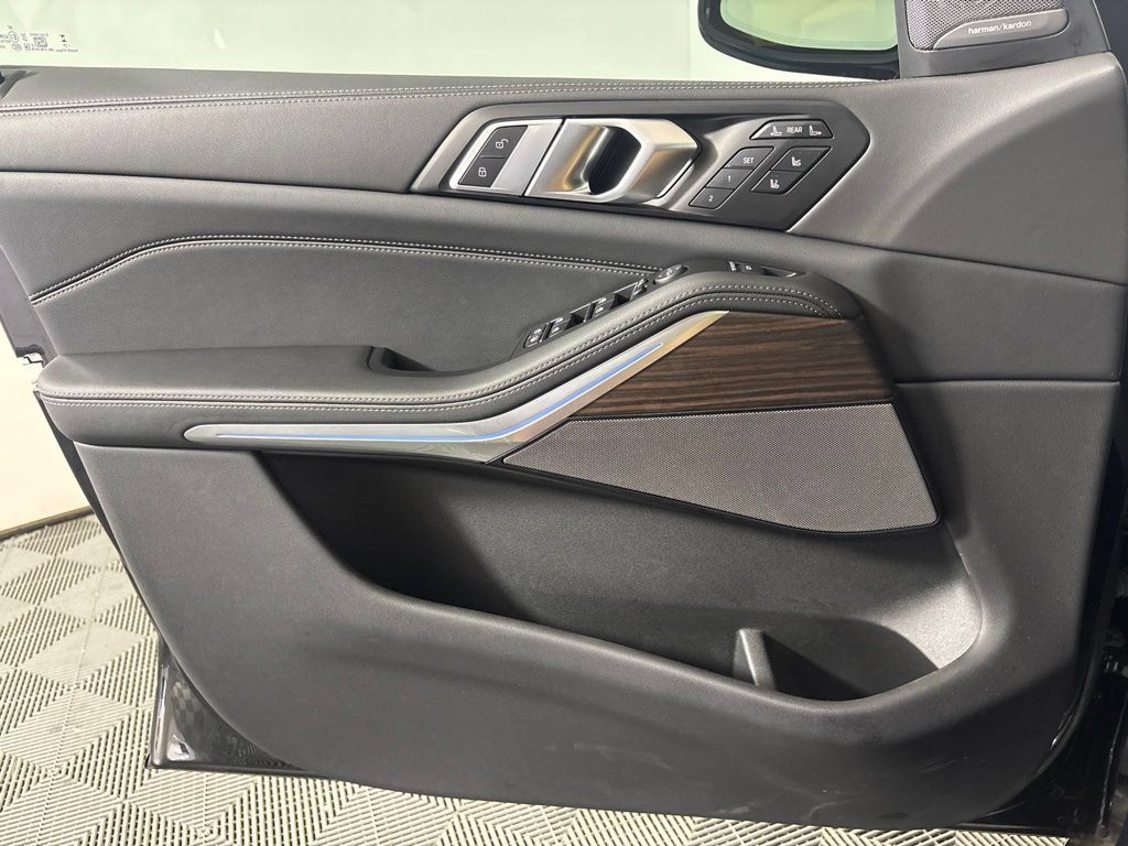 Certified 2026 BMW X7 xDrive40i AWD/4WD image 22