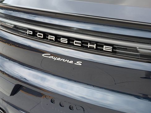 New 2025 Porsche Cayenne S image 12
