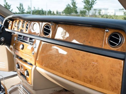 Used 2005 Rolls-Royce Phantom Sedan RWD image 56