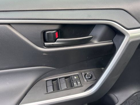 New 2025 Toyota RAV4 LE image 12