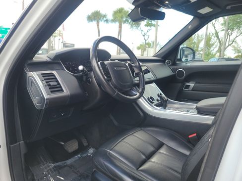 Used 2018 Land Rover Range Rover Sport SE AWD/4WD image 9