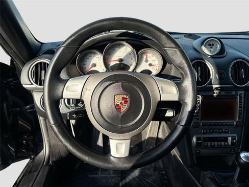 Used 2005 Porsche Boxster S image 11