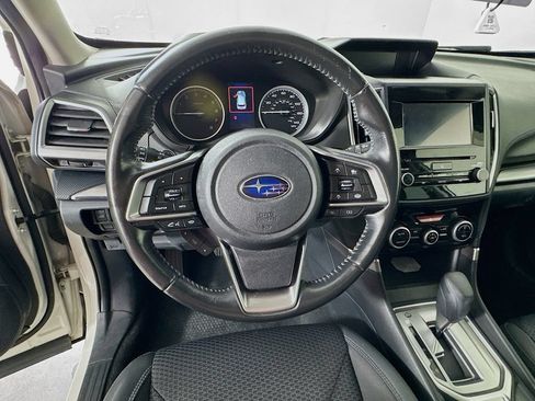 Used 2022 Subaru Forester Premium AWD/4WD image 11