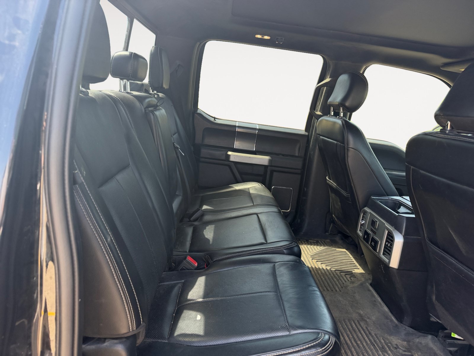 Used 2019 Ford F150 Lariat w/ Equipment Group 502A Luxury AWD/4WD image 13