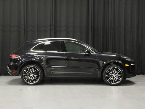 Certified 2026 Porsche Macan AWD/4WD image 6