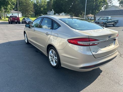 Used 2018 Ford Fusion S FWD image 5