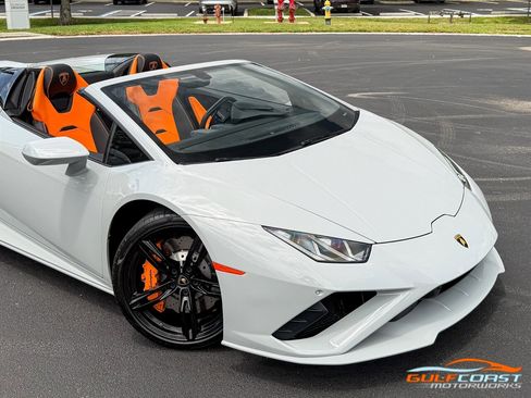 Used 2021 Lamborghini Huracan EVO RWD image 72