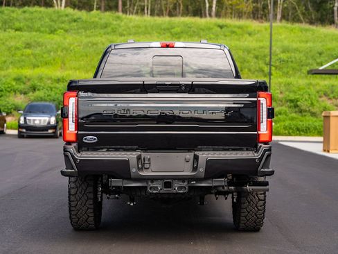 Certified 2026 Ford F250 Platinum w/ Tremor Off-Road Package AWD/4WD image 6
