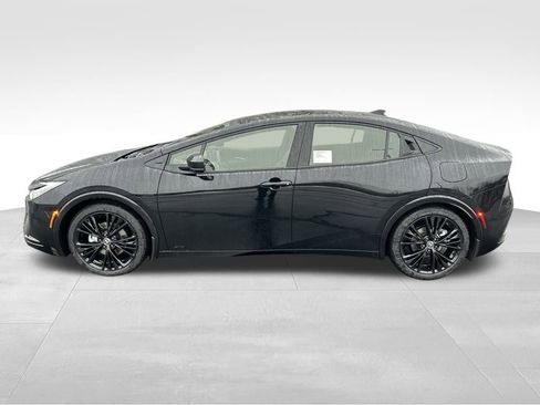 New 2026 Toyota Prius AWD image 2