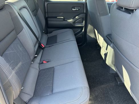 New 2026 Nissan Frontier SV w/ Tow Package AWD/4WD image 28