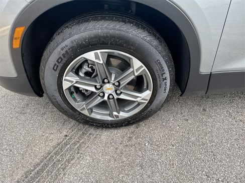 Used 2023 Chevrolet Blazer LT image 12