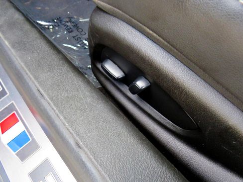 Used 2021 Chevrolet Camaro SS image 17