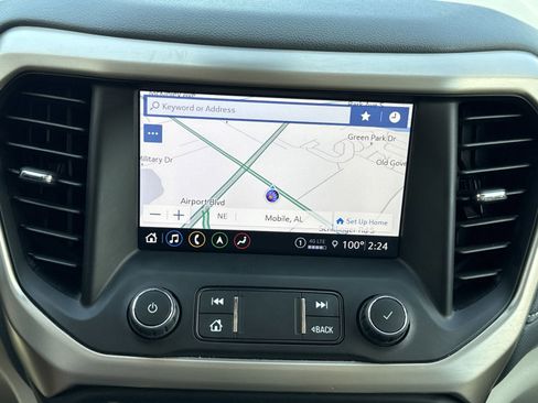 Used 2022 GMC Acadia Denali w/ Denali Technology Package image 27