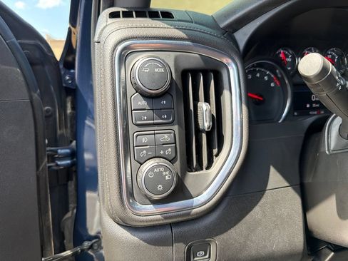 Used 2021 Chevrolet Silverado 1500 RST AWD/4WD image 13