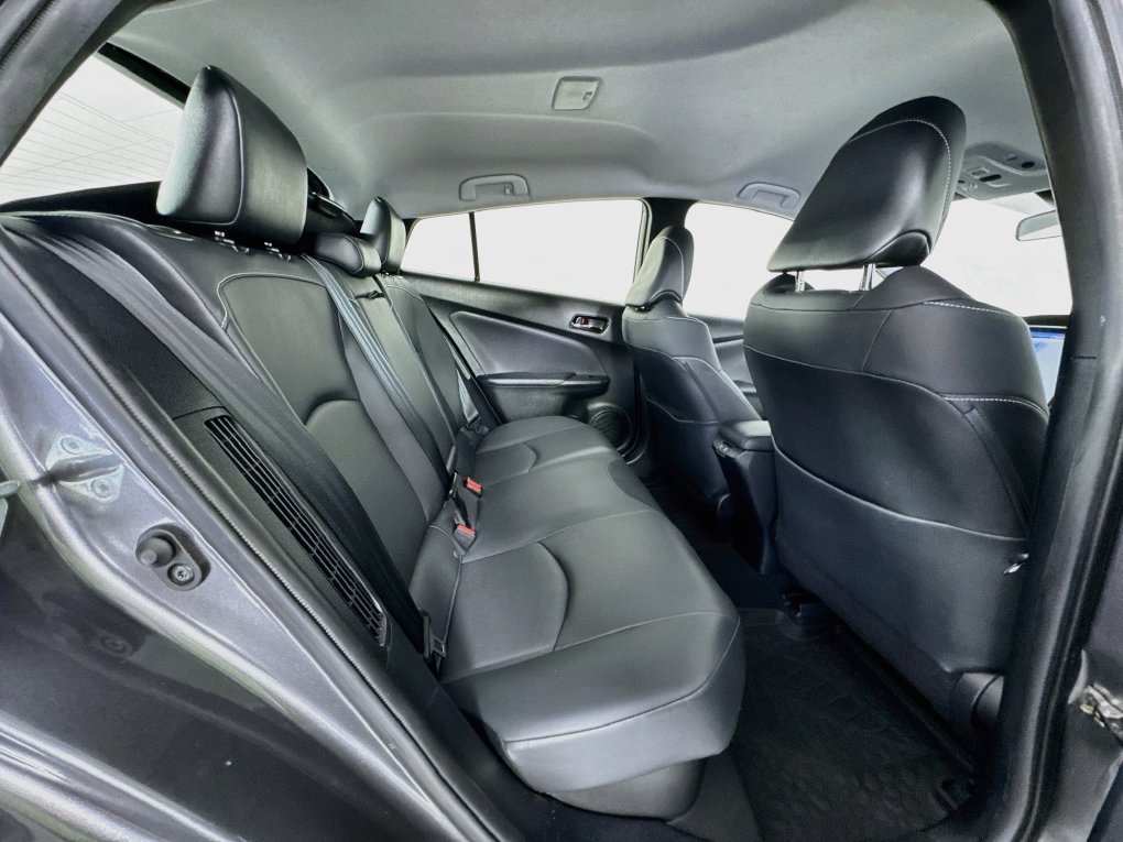 Used 2020 Toyota Prius Prime XLE FWD image 27