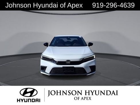 Used 2022 Honda Civic Sport image 2