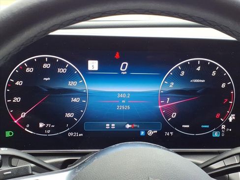 Used 2024 Mercedes-Benz CLE 300 4MATIC Coupe image 25