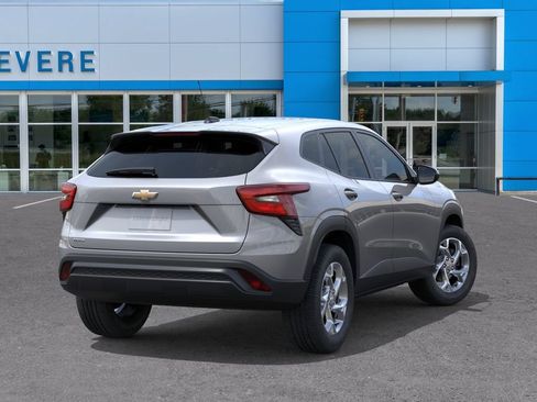 New 2026 Chevrolet Trax LS w/ LS Convenience Package FWD image 4