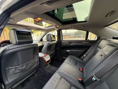 Used 2010 Mercedes-Benz S 550 image 36