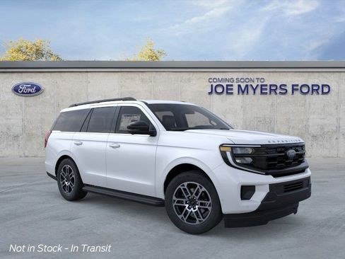 New 2026 Ford Expedition Active RWD image 7