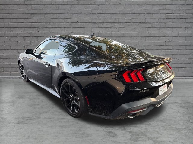 Used 2024 Ford Mustang Coupe RWD image 7