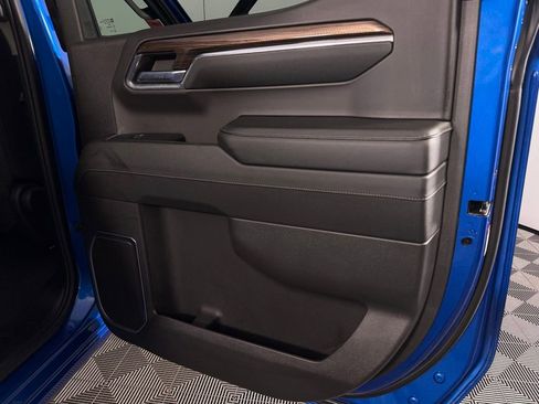 Used 2024 Chevrolet Silverado 1500 RST image 23