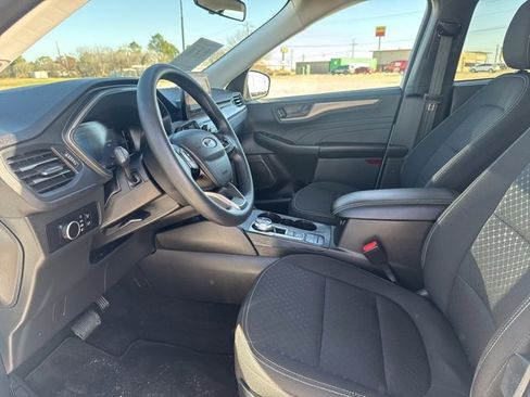 Used 2025 Ford Escape Active image 2