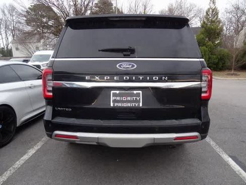 Certified 2024 Ford Expedition Limited image 7