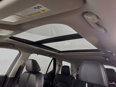Used 2023 Honda Pilot Touring image 18