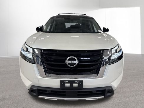 Certified 2023 Nissan Pathfinder Platinum AWD/4WD image 35