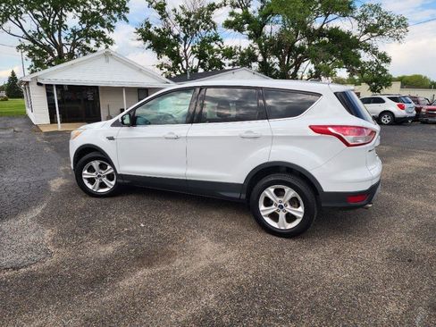 Used 2016 Ford Escape SE AWD/4WD image 9