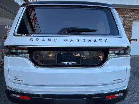 Used 2022 Jeep Grand Wagoneer Series III image 7