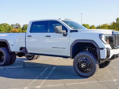 New 2026 GMC Sierra 3500 Denali w/ Denali Reserve Package AWD/4WD image 6