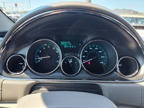 Used 2017 Buick Enclave Premium AWD/4WD image 23