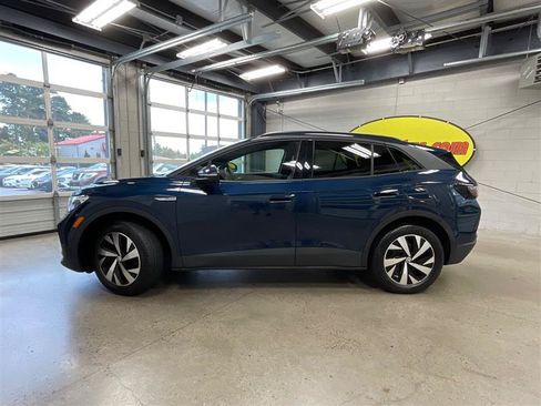 Used 2023 Volkswagen ID.4 Pro AWD/4WD image 2
