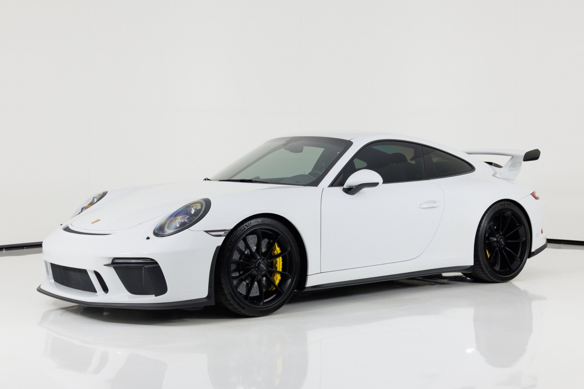 Used 2018 Porsche 911 GT3 RWD image 7