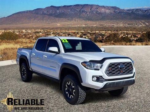 Used 2022 Toyota Tacoma TRD Off-Road image 1
